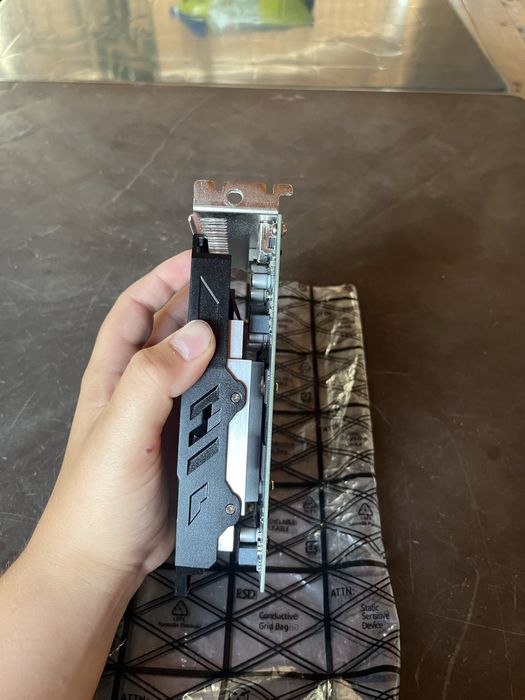 Прoдавам Видео карта RX 550