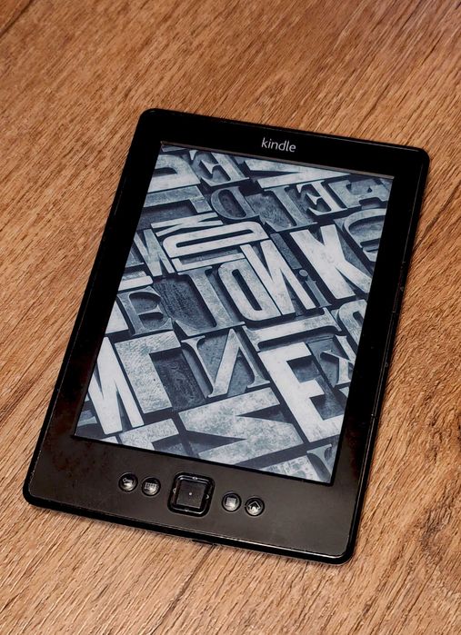 Электронная книга Amazon Kindle 4