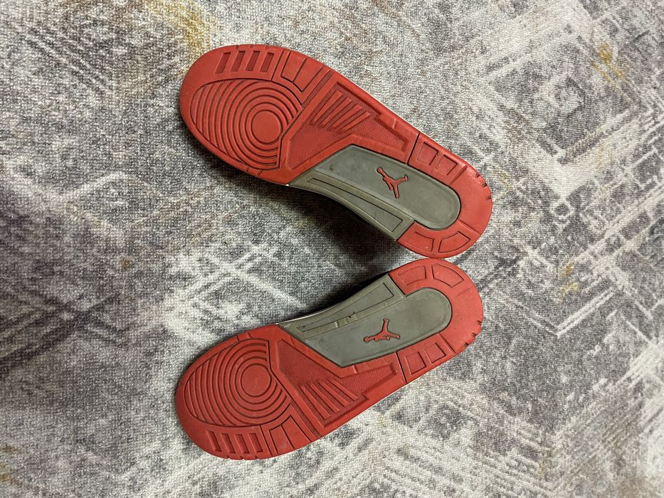 Кроссовки jordan 4