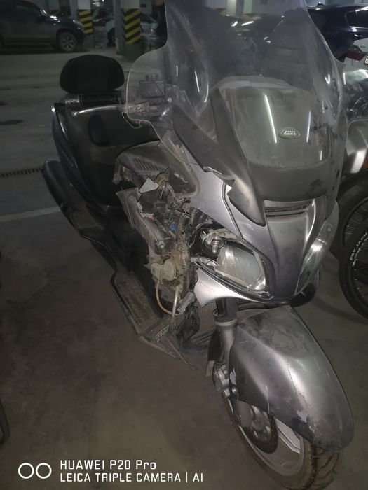 Suzuki burgman 650 xl