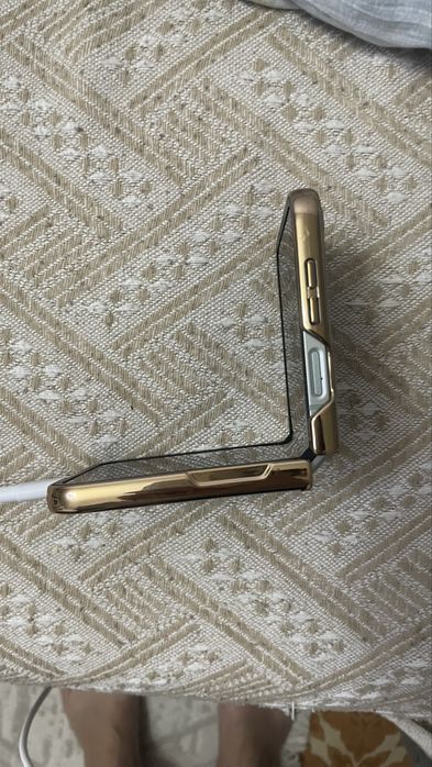 samsung galaxy Z Flip6