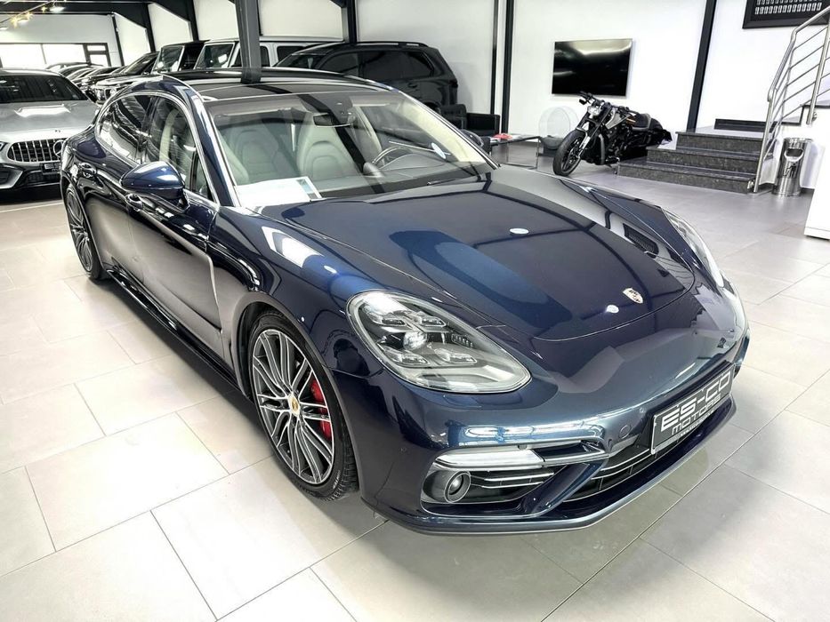 Porsche Panamera Turbo Executive ( Long ) / V8 Bi-turbo