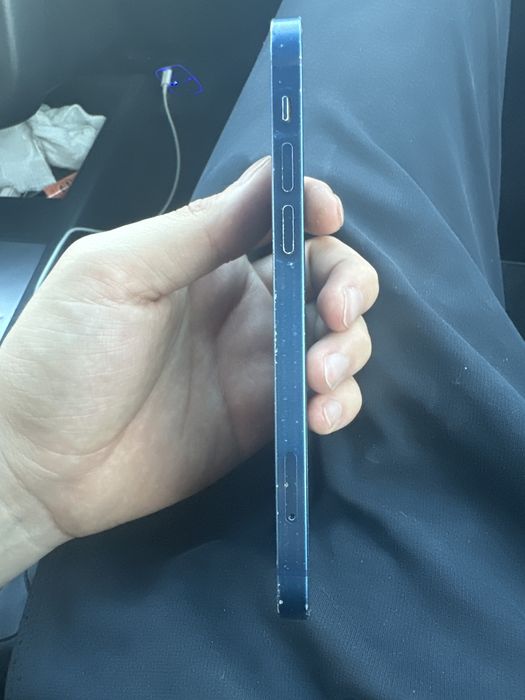 iPhone 12 128ГБ.