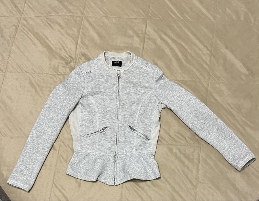 Продается серый бомбер