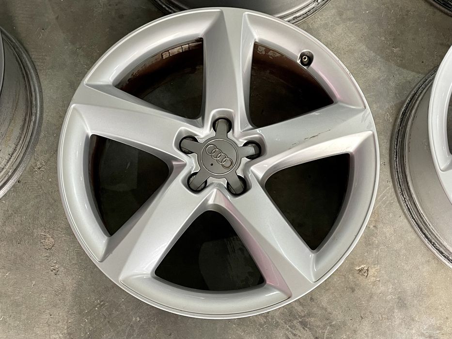 Audi 19 цола Оригинални Джанти S LINE