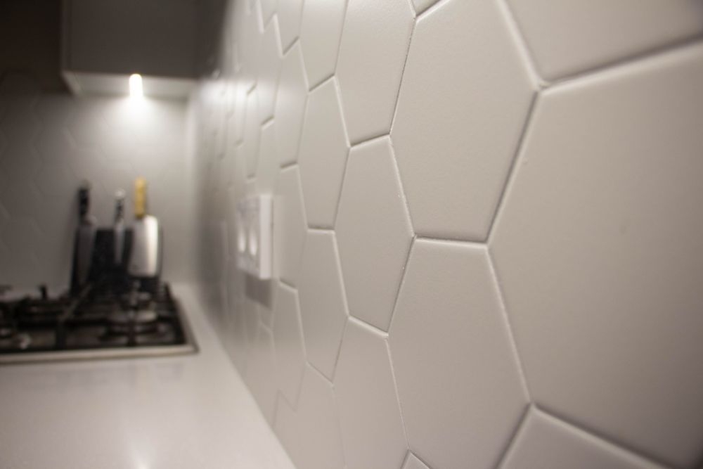 Плиточник  Кафельщик Фартук для кухни. Фартуки любой сложности.