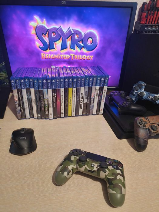 С ГАРАНЦИЯ 1Г Sony PlayStation 4 Slim SW PS4 1TB профилактиран 750 GB