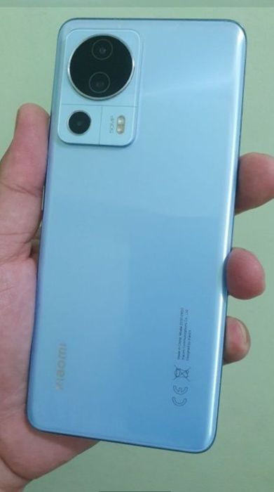 Xiaomi 13 lite .