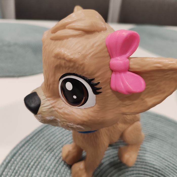 Много интерактивни играчки