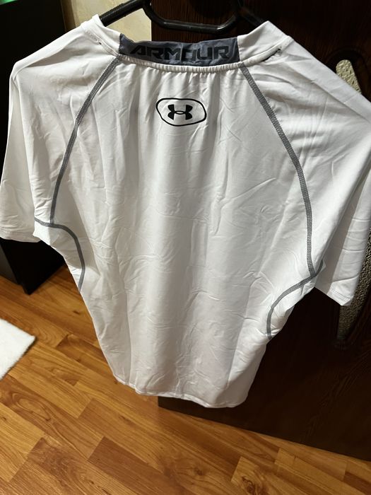 Under Armour compress tee