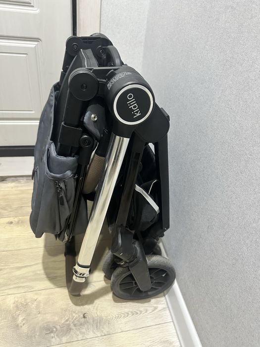 Продам коляску 2 в 1 kidilo d900