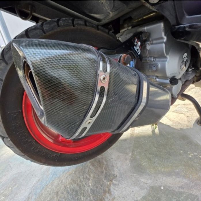 Suzuki Burgman 400 кубика