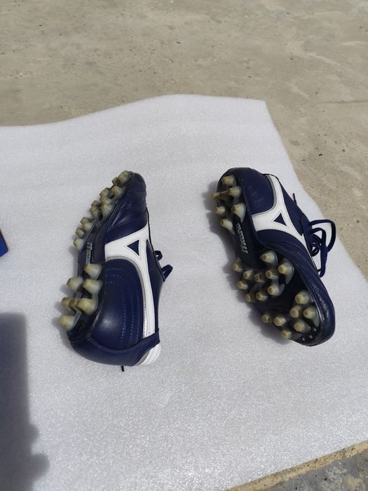 Футболни обувки Mizuno, 39 номер