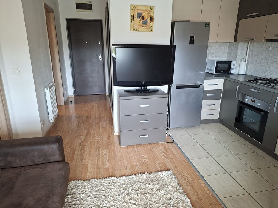 Închiriez apartament, Tel  0728900700
