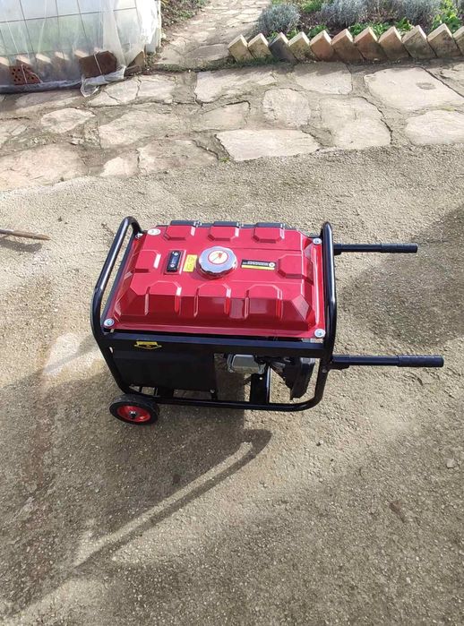 Продавам Генератор Honda