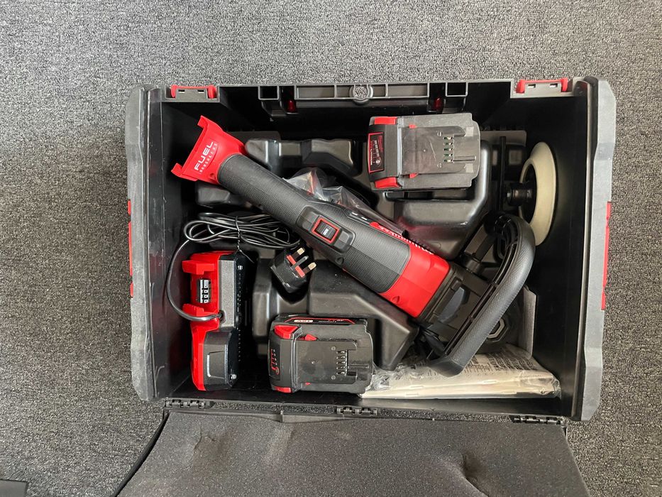 MILWAUKEE Акумулаторна полираща машина M18FAP180-502X 493345 MILWAUKEE