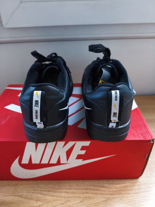 Nike Air Force LV 8 Utility
