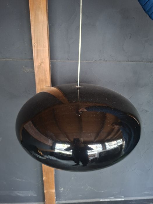 Висяща черна лампа