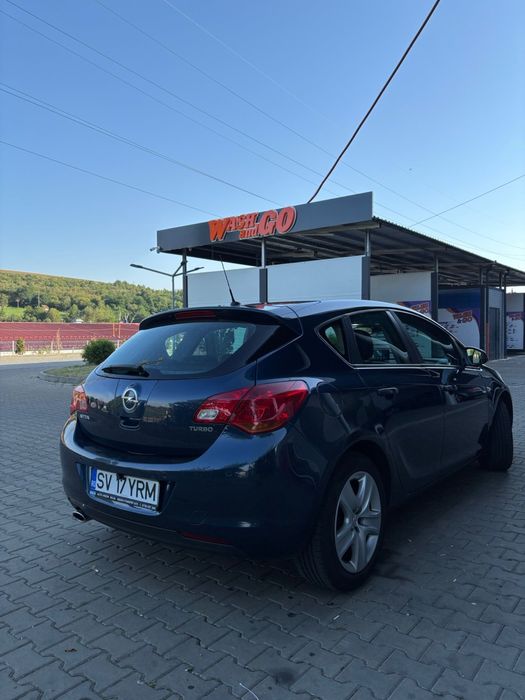 Opel Astra J 1,4 benzina cutie automata