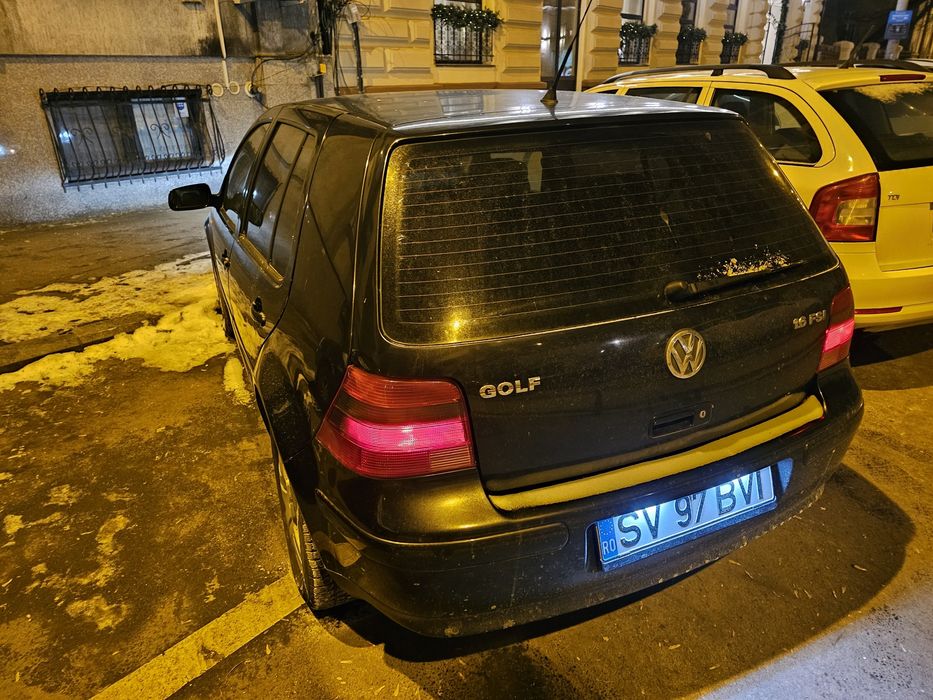 VW Golf 4 1.6 FSI cutie 6 trepte
An 2002 
Acte la zi/fiscal 
Cutie man