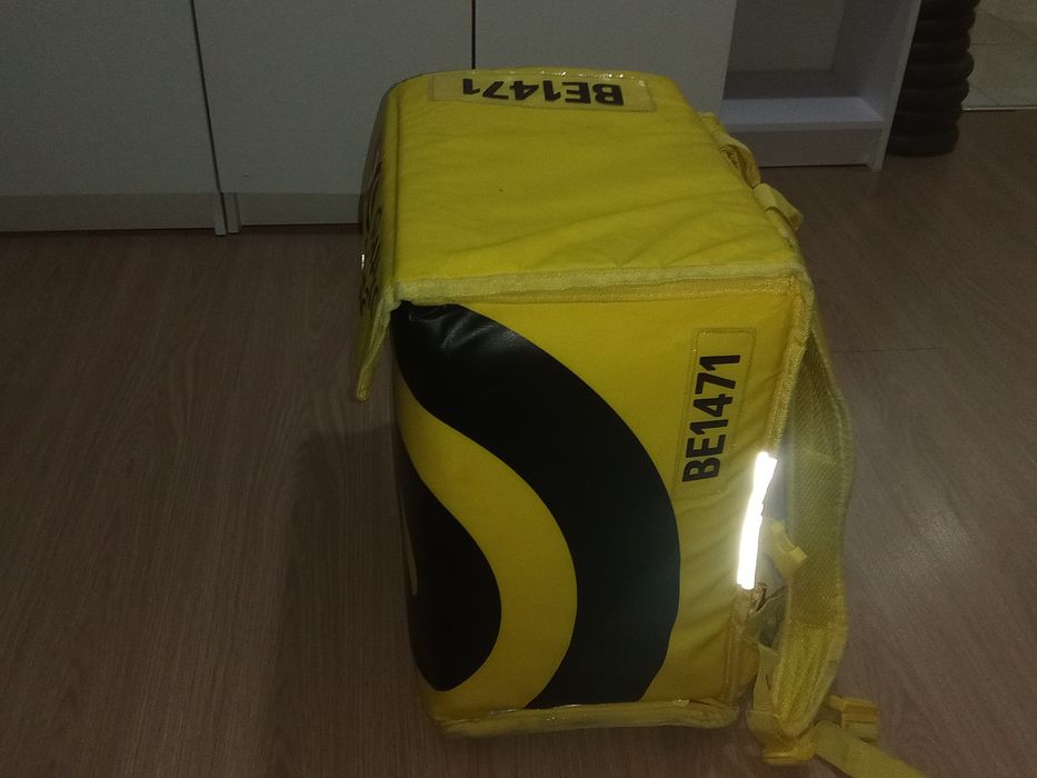 Продаю яндекс сумку