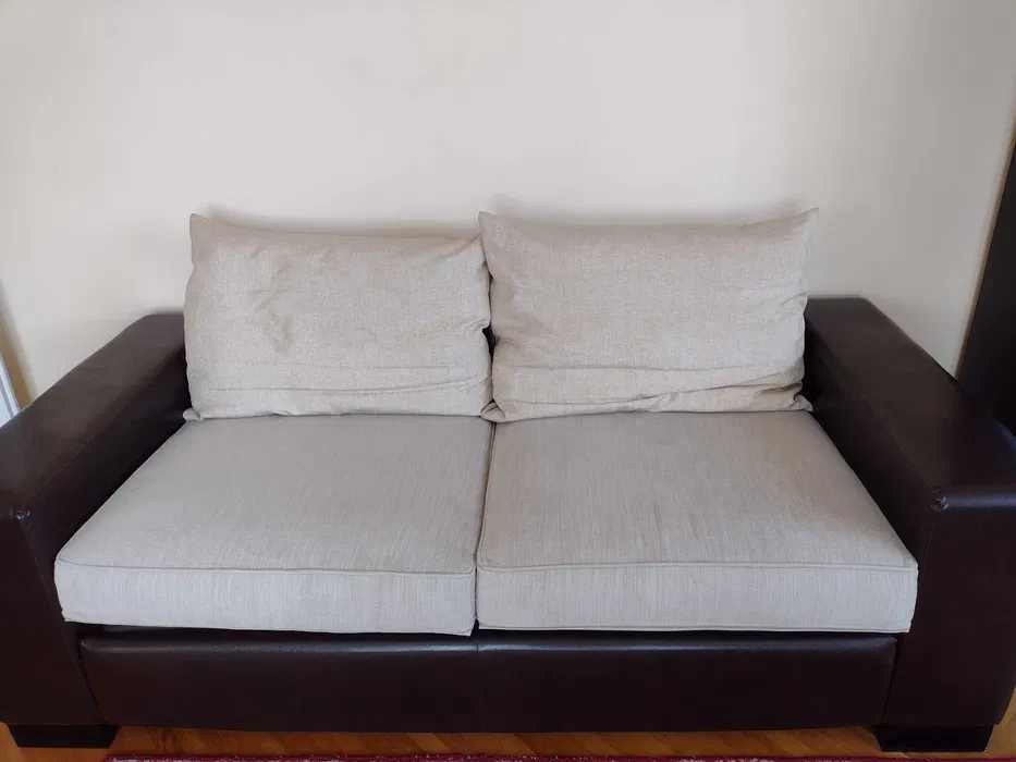Mobilier de sufragerie 2 300 lei