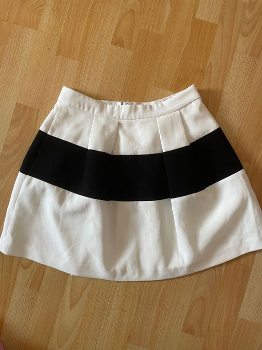 Fustă scurta cu dungi