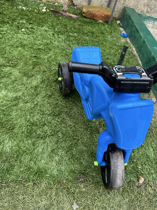 Scaun auto + triciclete baieti