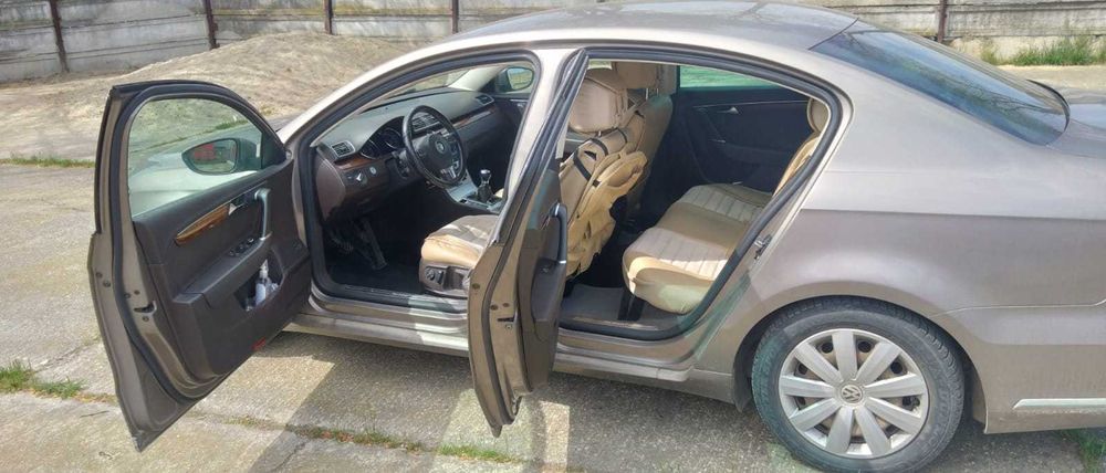 Vand Passat B7, 2.0 TDI