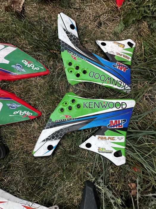 Продавам части за мотори