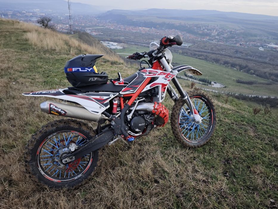 Vând Beta 300 2t 2018