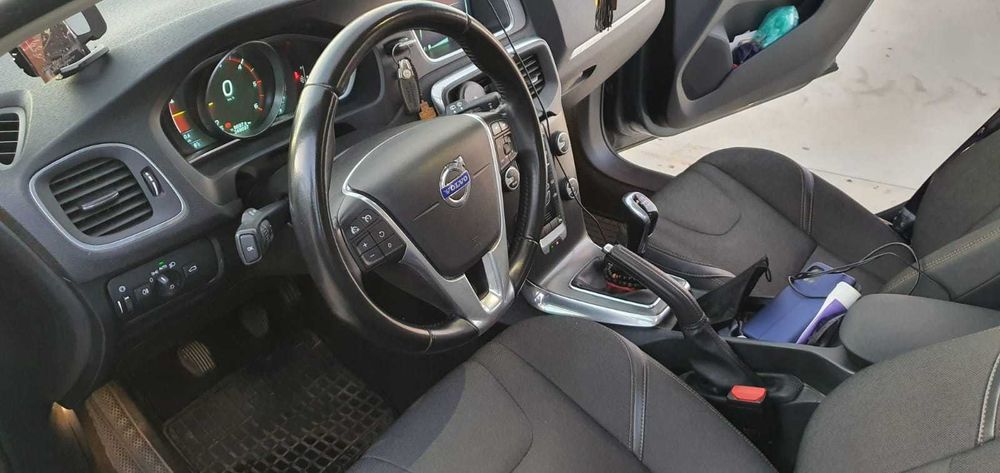 volvo v40 cross country d2 2015