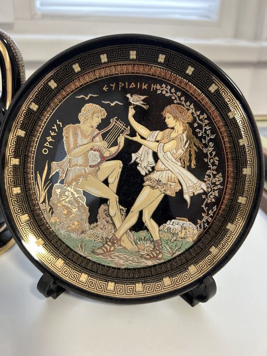 Set vaza si farfurioare grecia placata cu aur