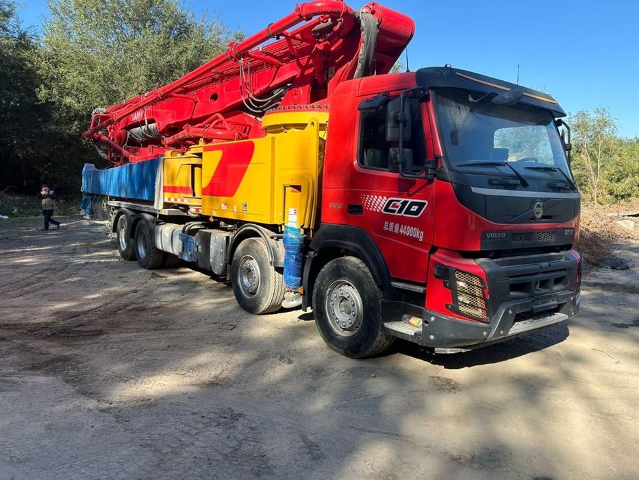 Автобетононасос -62-63 м