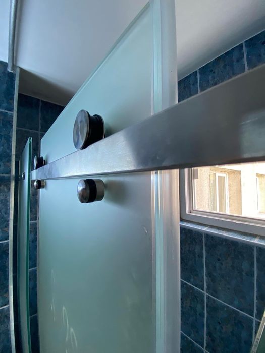 COMENZI 8mm PRET INFORMATIV Paravan dus/ panou dus - cada