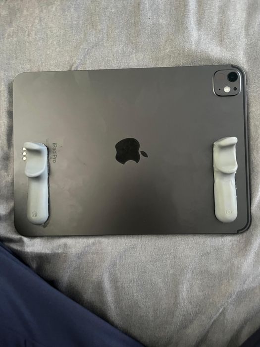 Продам iPad Pro 11-inch (M4) Wi-Fi