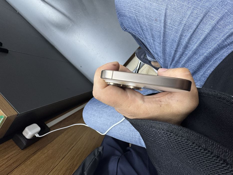 Iphone 16 promax 512 desert