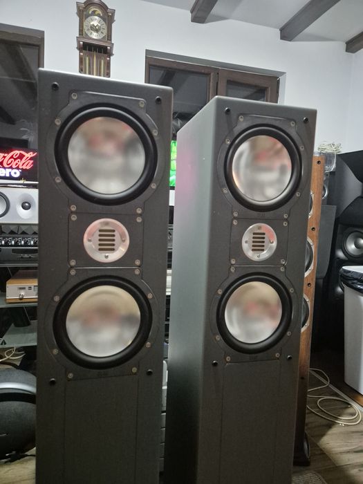 Elac 208.2 boxe High End TOP