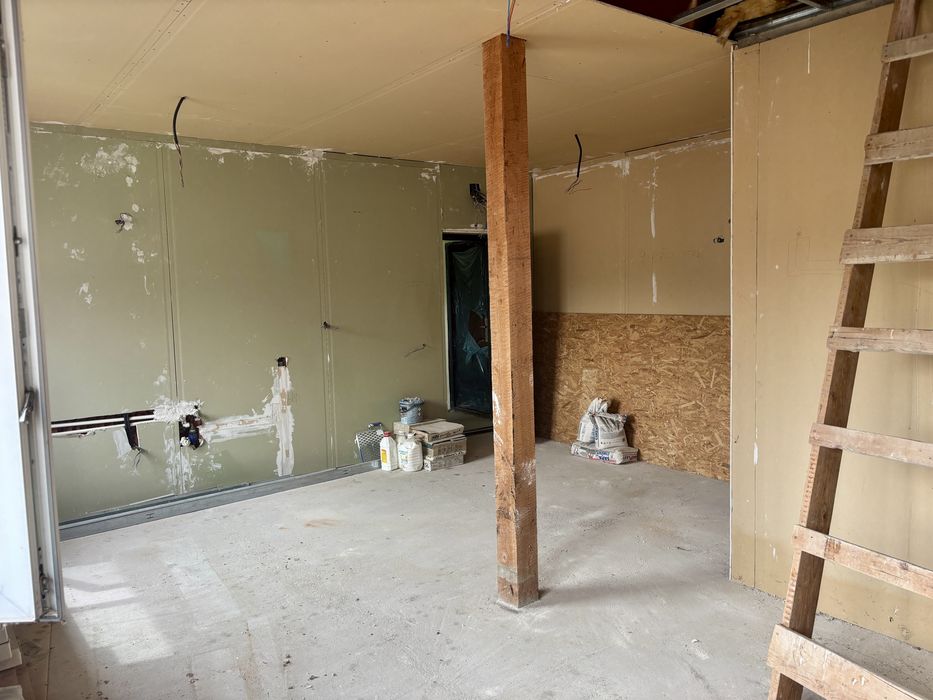 Apartament 75 mp utili.Zona||Valea  Aurie