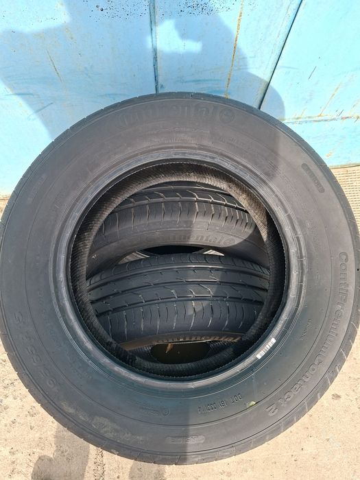 Продам шины 195/65/15 континенталь