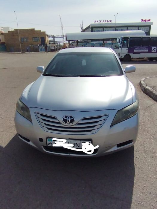 Продаю машину Тойота