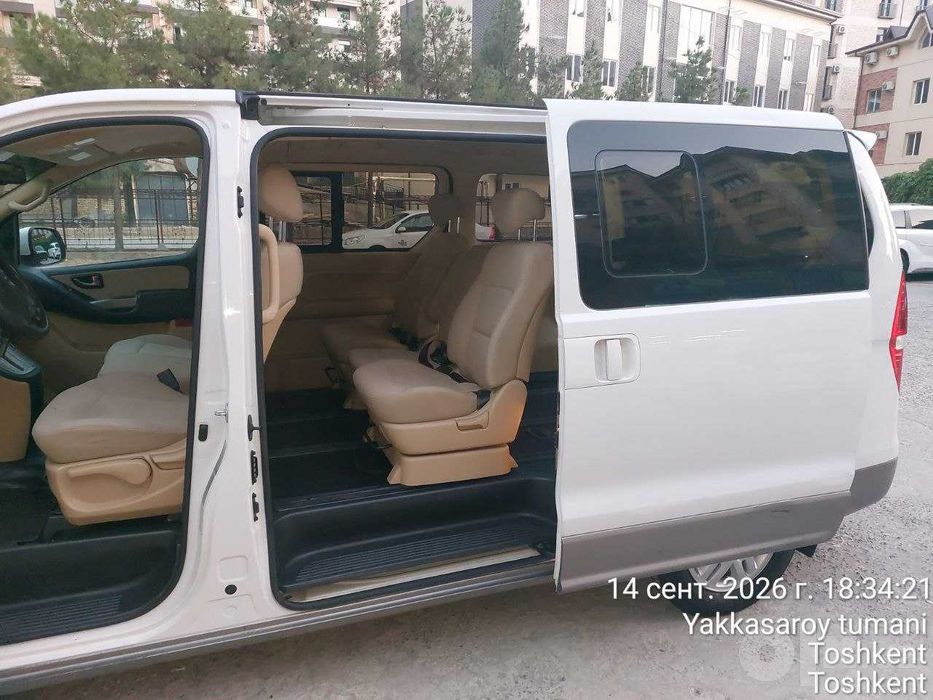 Продаётся авто HUNDAI