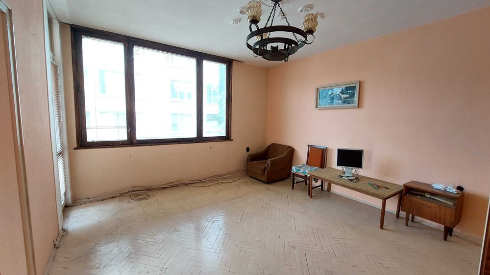 Продава се Тристаен апартамент в Габрово, Дядо Дянко - 87 кв.м за 499 €/кв.м - Снимка #1