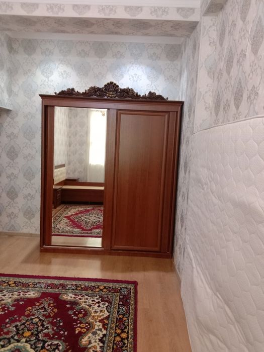 Прдаётся спальный гарнитур.