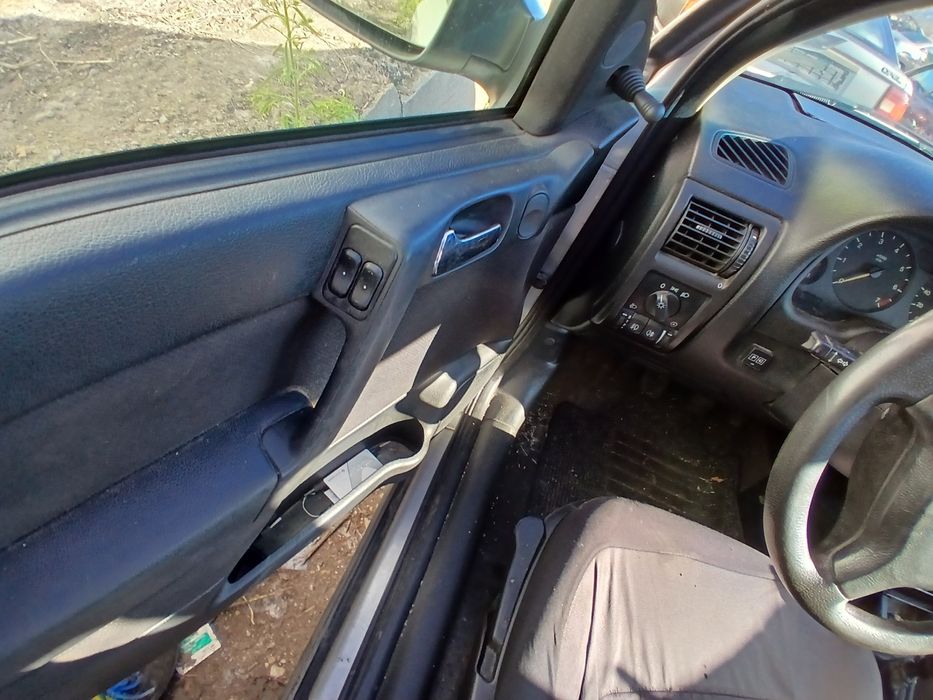 Opel astra 1.4i 2000g.