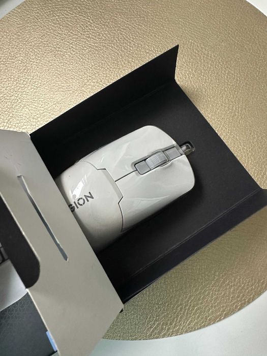 Mouse gaming Lenovo Legion M300s RGB White - nou