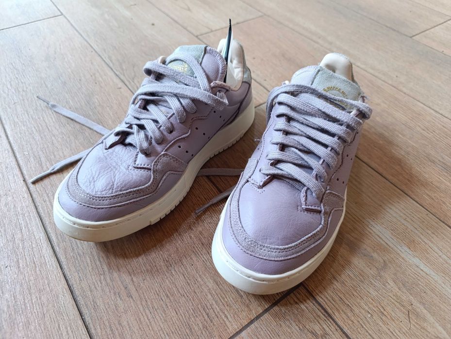 Маратонки Адидас, Adidas