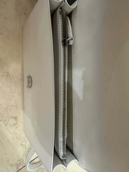 Дамска чатна Pinko