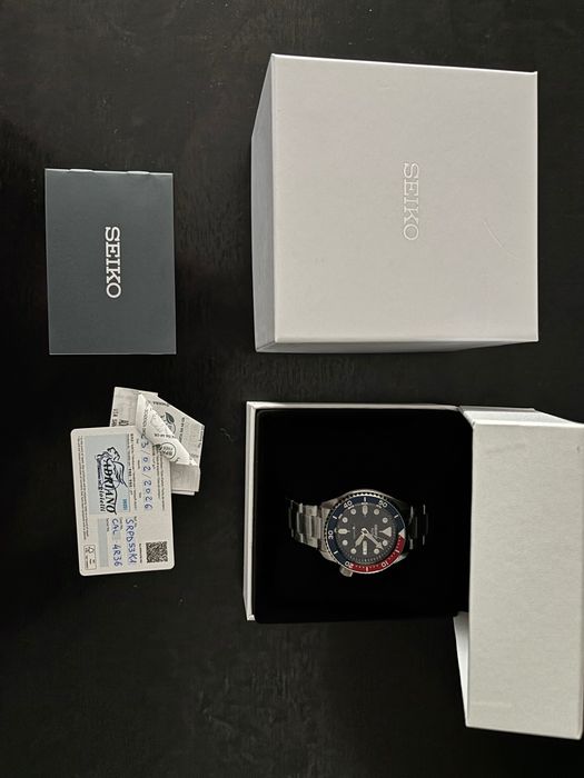 Seiko 5 Sport Pepsi Automatic
