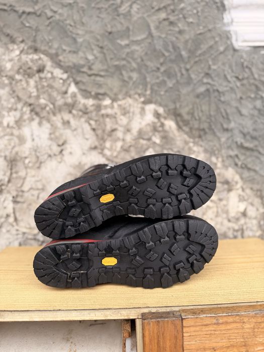 Bocanci Garmont Pinnacle munte salomon millet salewa scarpa lowa meindl